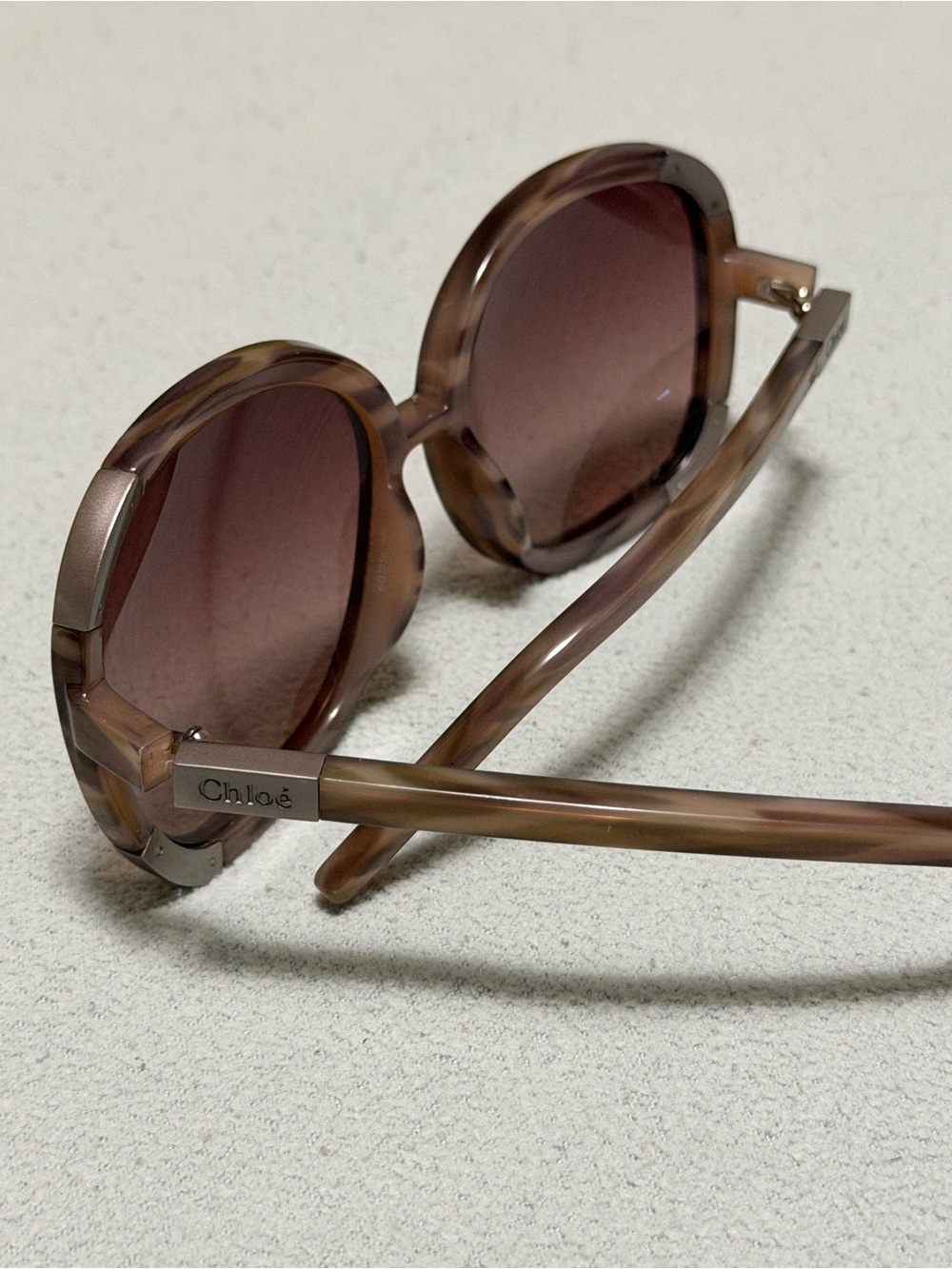 Chloé Round Sunglasses in Tortoise Shell with Gradient Brown Lenses